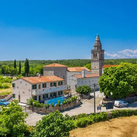 Villa House Plovanija