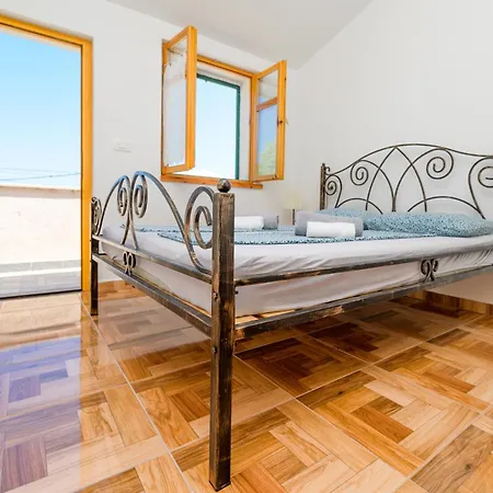 House Plovanija Villa Poljice(Krk)