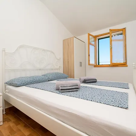 House Plovanija 别墅 Poljice(Krk)